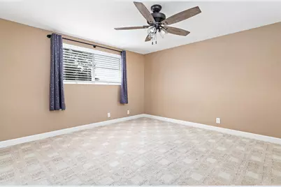 2707 Memphis Avenue, Nederland, TX 77627 - Photo 16