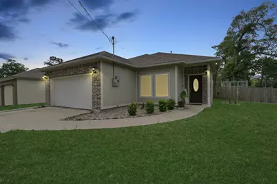 3102 Ash Drive, Dickinson, TX 77539 - Photo 4