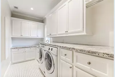 5626 Terwilliger Way, Houston, TX 77056 - Photo 32