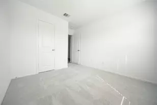 9530 Brookside Point Dr, Baytown, TX 77521 - Photo 16