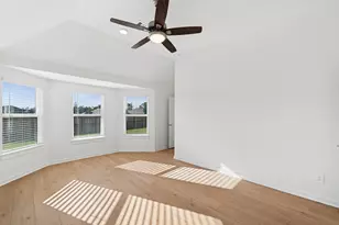 778 Falling Cave Dr, Willis, TX 77378 - Photo 4