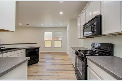 24602 Lakecrest Run Drive, Katy, TX 77493 - Photo 16