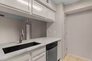 18519 Egret Bay Blvd, Webster, TX 77058 - Photo 22
