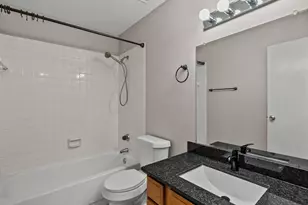 18519 Egret Bay Blvd, Webster, TX 77058 - Photo 32
