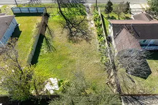 206 Oddo St, Houston, TX 77022 - Photo 2