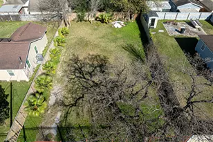 206 Oddo St, Houston, TX 77022 - Photo 6