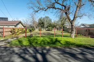 206 Oddo St, Houston, TX 77022 - Photo 1