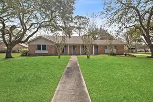 515 Fairdale Street St, Friendswood, TX 77546 - Photo 1