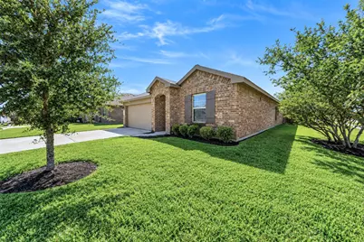 702 Green Clover Lane, Rosharon, TX 77583 - Photo 2