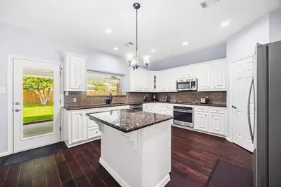 507 Stephen F Austin Drive, Conroe, TX 77302 - Photo 16