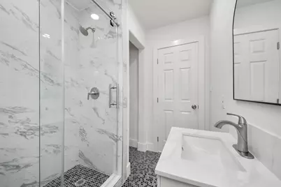 7626 Glen Manor Drive, Houston, TX 77028 - Photo 16