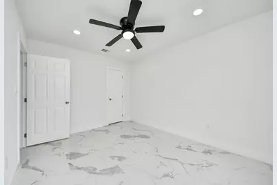 7626 Glen Manor Drive, Houston, TX 77028 - Photo 18