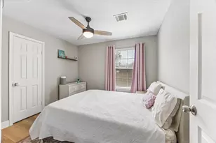 1043 Danforth Dr, Houston, TX 77062 - Photo 36