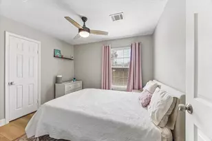 1043 Danforth Dr, Houston, TX 77062 - Photo 36