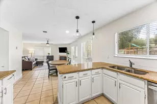 1043 Danforth Dr, Houston, TX 77062 - Photo 24