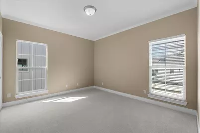 5624 Dolores St, Houston, TX 77057 - Photo 34