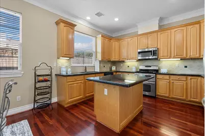 5624 Dolores St, Houston, TX 77057 - Photo 18