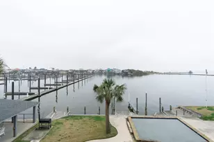 580 Pleasure Island Blvd, Port Arthur, TX 77640 - Photo 2