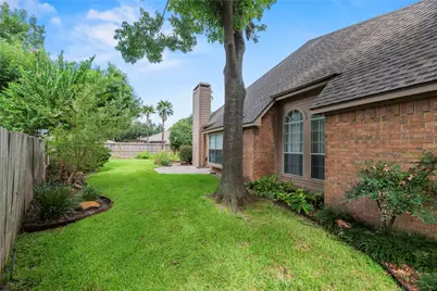 7511 Almond Springs Drive, Houston, TX 77095 - Photo 32