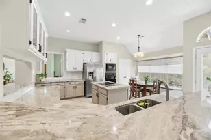 7511 Almond Springs Dr, Houston, TX 77095 - Photo 14