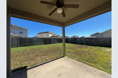 10126 Larch Creek Court, Houston, TX 77044 - Photo 22