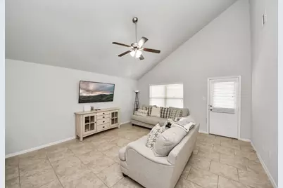 8126 Carillon Way, Rosharon, TX 77583 - Photo 12