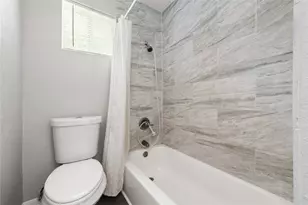 9210 Compton St, Houston, TX 77016 - Photo 10