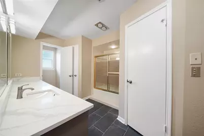 12719 Ashford Chase Drive, Houston, TX 77082 - Photo 14