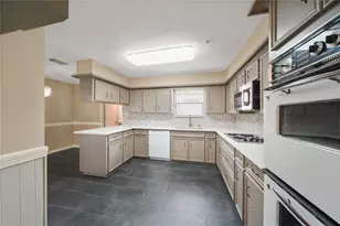 12719 Ashford Chase Dr, Houston, TX 77082 - Photo 6