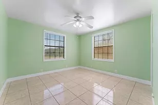 1923 Tabor St, Houston, TX 77009 - Photo 14