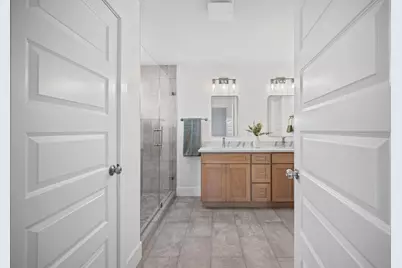 13122 Lake Conroe Bay Road, Willis, TX 77318 - Photo 18