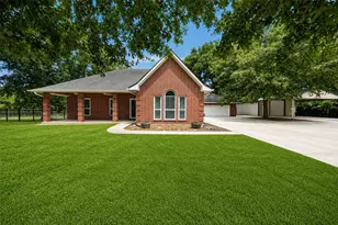 822 Sentinel Oaks, Pinehurst, TX 77362 - Photo 1