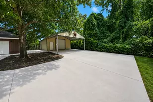 822 Sentinel Oaks, Pinehurst, TX 77362 - Photo 32