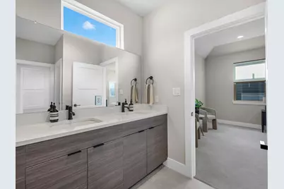 307 Charlock Street, Houston, TX 77022 - Photo 14