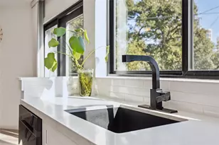 3520 Mt Vernon St, Houston, TX 77006 - Photo 14