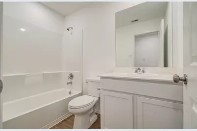 9211 Redwood Branch Drive NE, Baytown, TX 77521 - Photo 14