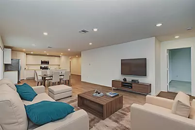 9211 Redwood Branch Drive NE, Baytown, TX 77521 - Photo 2