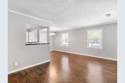 1929 Magnolia Drive, La Marque, TX 77568 - Photo 2