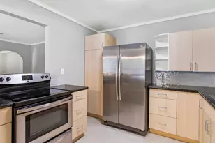 1929 Magnolia Dr, La Marque, TX 77568 - Photo 6