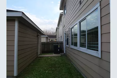 1739 Nichole Woods Drive, Houston, TX 77047 - Photo 40