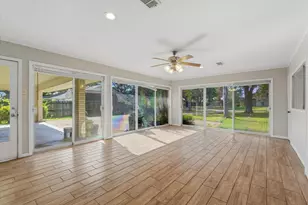 6004 Lakeside Dr, Liberty, TX 77575 - Photo 2