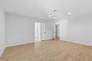 6004 Lakeside Dr, Liberty, TX 77575 - Photo 18