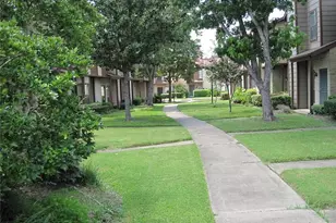 12300 Brookglade Circle, Houston, TX 77099 - Photo 2