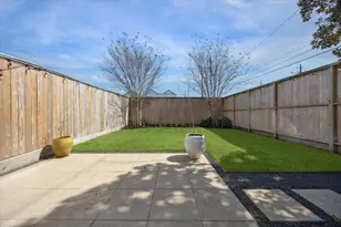 2947 Clinton Dr, Houston, TX 77020 - Photo 16