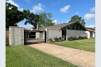 12314 Meadowhollow Drive, Meadows Place, TX 77477 - Photo 4