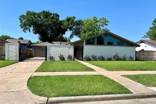 12314 Meadow Hollow Dr, Meadows Place, TX 77477 - Photo 1