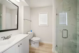 8606 Parkhill Forest Dr, Houston, TX 77088 - Photo 4