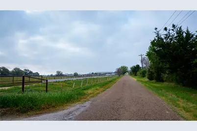 1119 Wolters Road, Schulenburg, TX 78956 - Photo 20