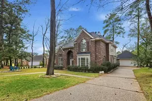 108 Inverness Dr, Conroe, TX 77356 - Photo 2