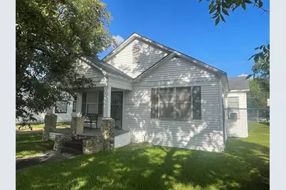 1017 7th Street, Rosenberg, TX 77471 - Photo 1